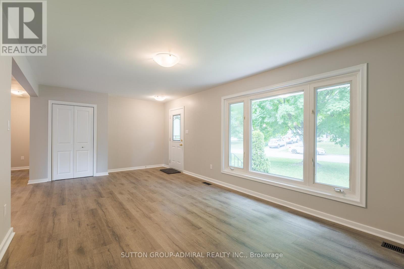 1192 Huron Street, Peterborough North (Central), Ontario  K9H 6V5 - Photo 10 - X12312261