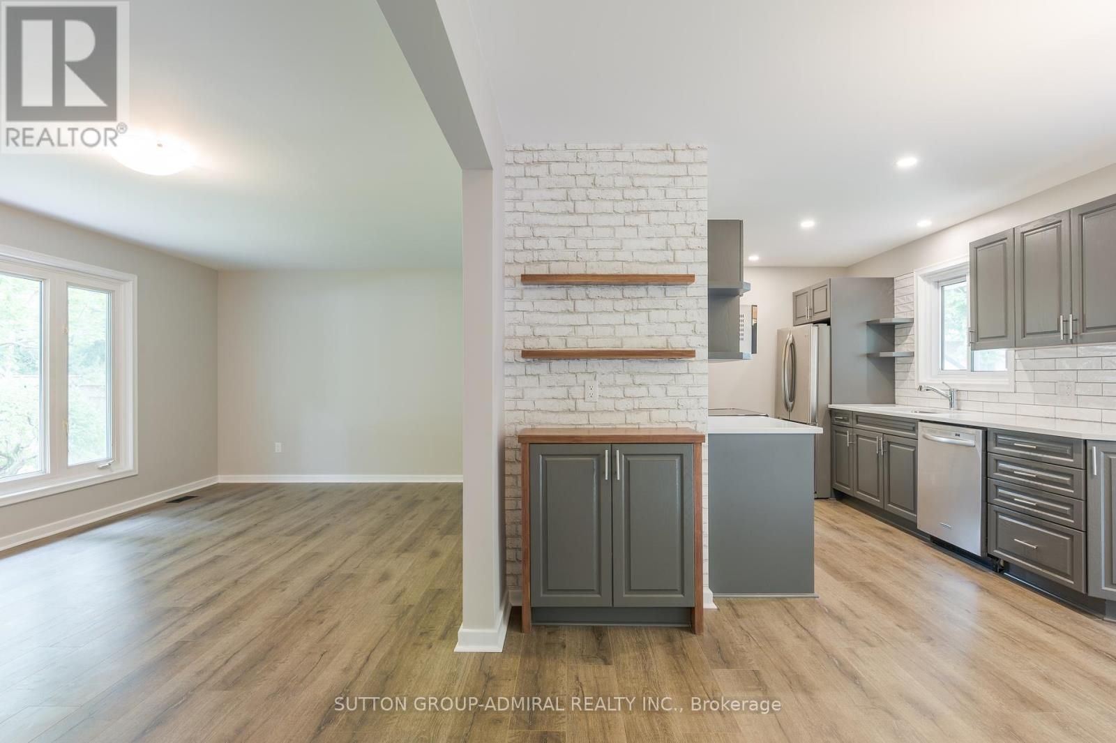 1192 Huron Street, Peterborough North (Central), Ontario  K9H 6V5 - Photo 11 - X12312261