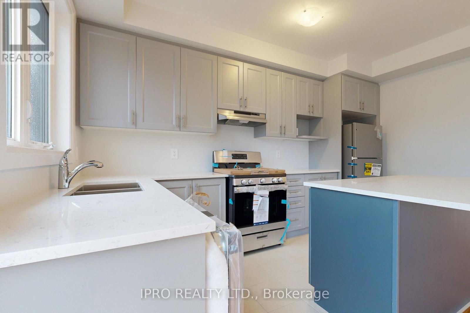 47 Corley Street, Kawartha Lakes (Lindsay), Ontario  K9V 6C2 - Photo 10 - X12312342