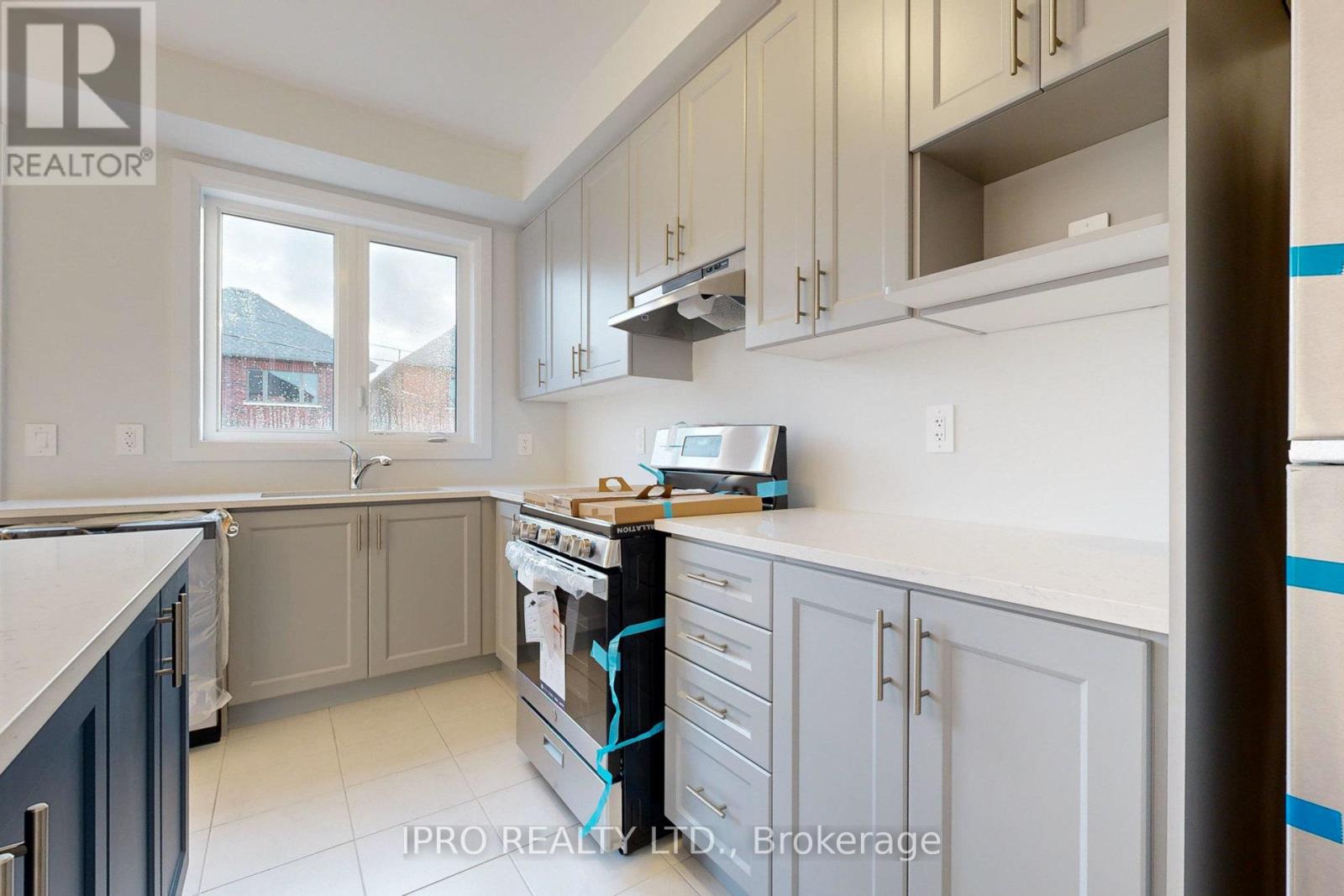 47 Corley Street, Kawartha Lakes (Lindsay), Ontario  K9V 6C2 - Photo 11 - X12312342