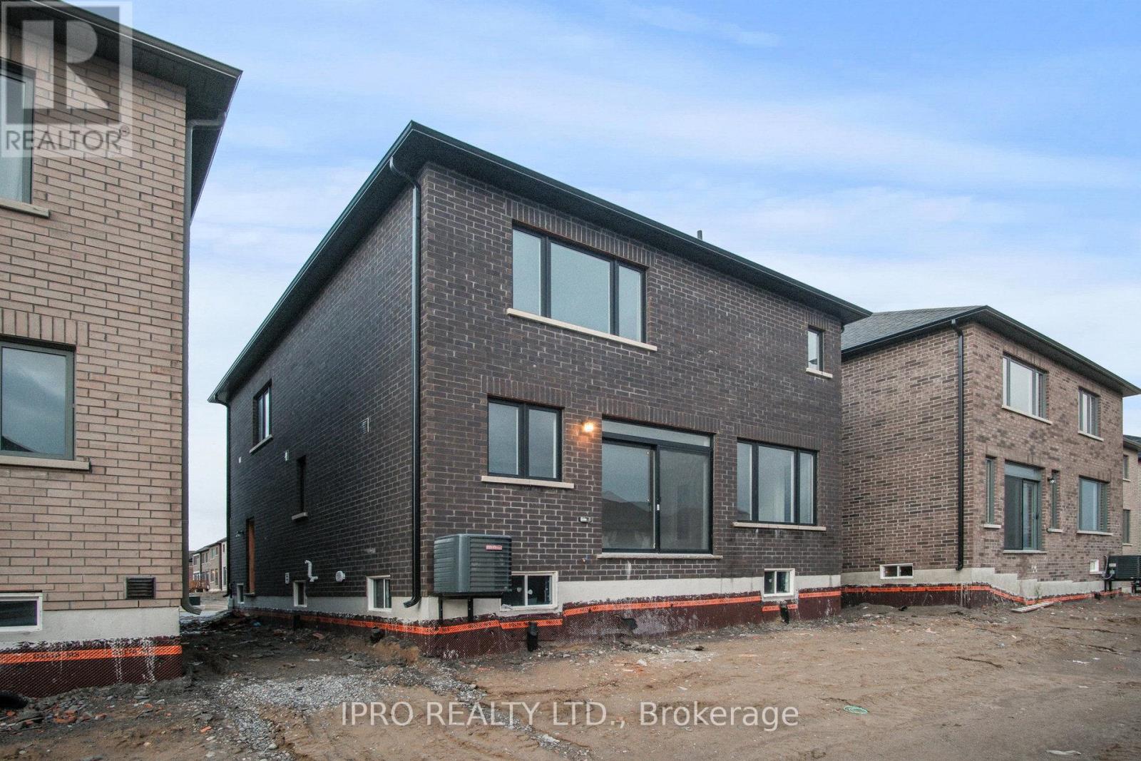 47 Corley Street, Kawartha Lakes (Lindsay), Ontario  K9V 6C2 - Photo 39 - X12312342