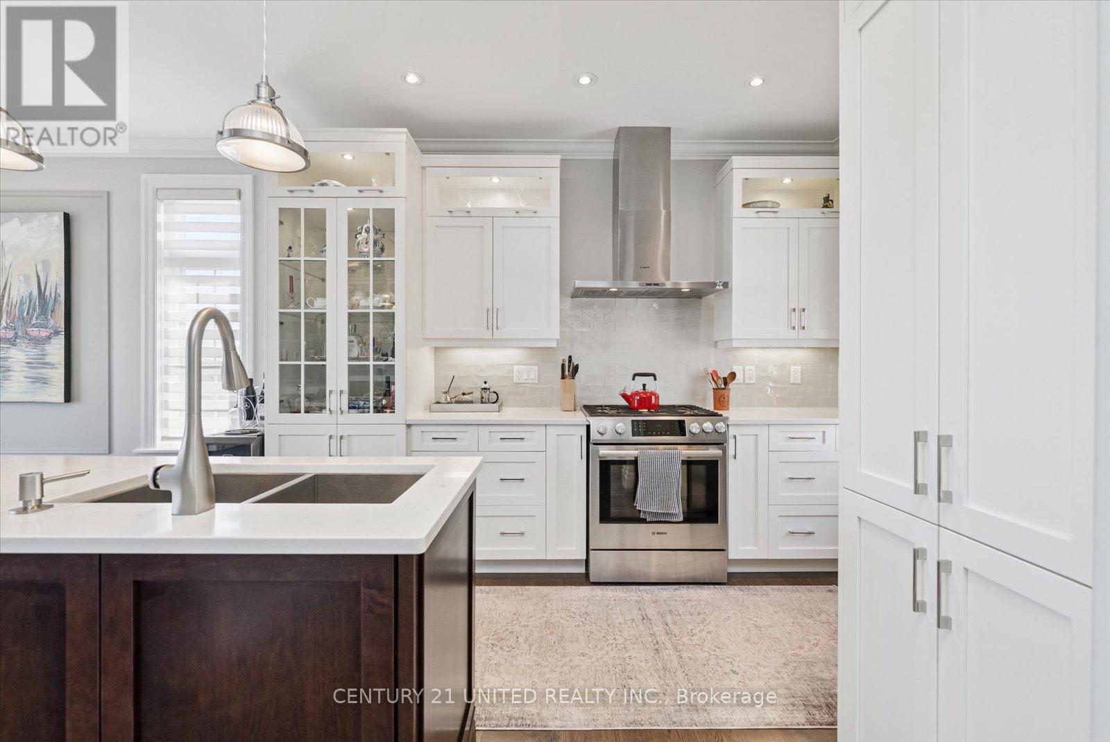 155 - 301 Carnegie Avenue, Peterborough North (University Heights), Ontario  K9J 6Y8 - Photo 10 - X12312418