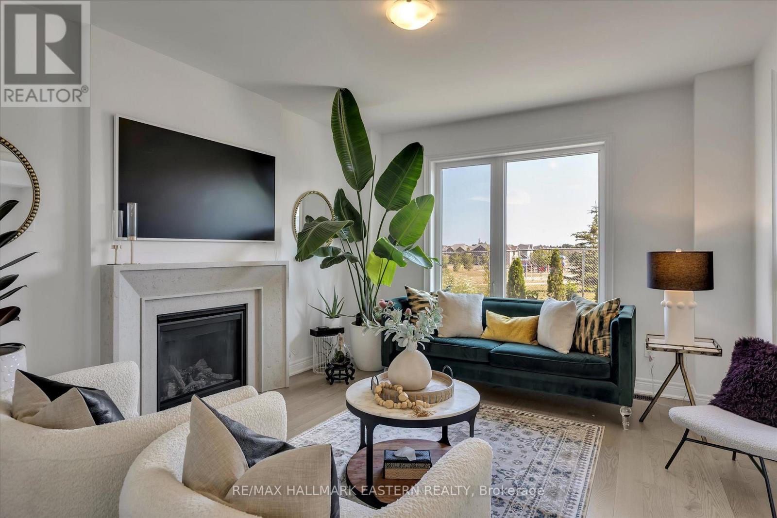 118 Whitehand Drive, Clarington (Newcastle), Ontario  L1B 0W1 - Photo 10 - E12312673