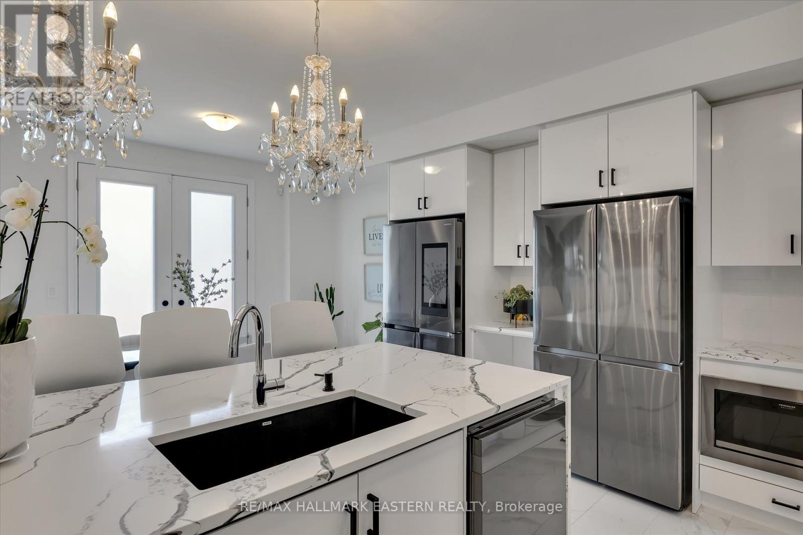 118 Whitehand Drive, Clarington (Newcastle), Ontario  L1B 0W1 - Photo 16 - E12312673