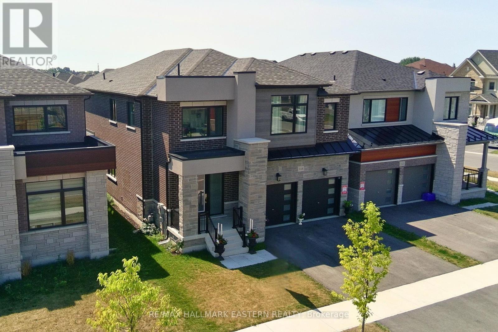 118 Whitehand Drive, Clarington (Newcastle), Ontario  L1B 0W1 - Photo 2 - E12312673