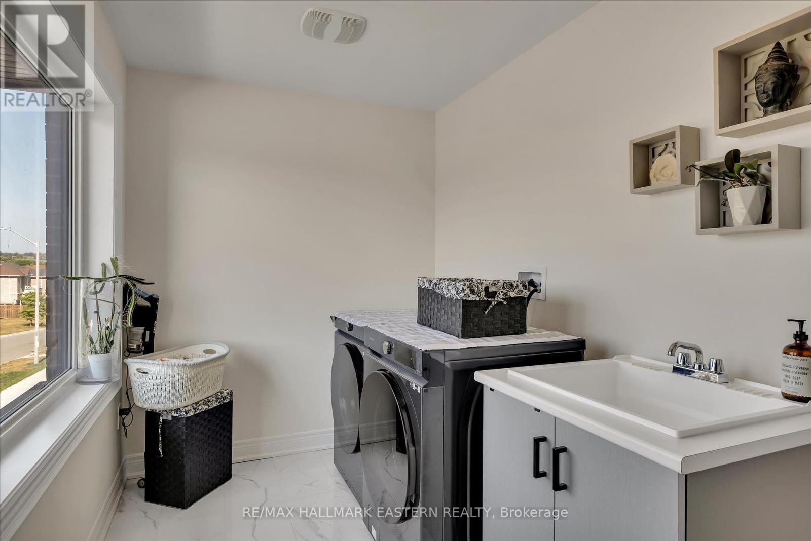 118 Whitehand Drive, Clarington (Newcastle), Ontario  L1B 0W1 - Photo 39 - E12312673