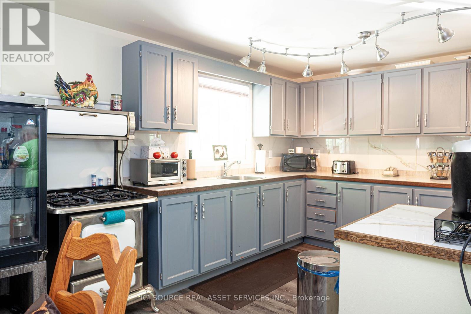 26 Jardin Lane, Hastings Highlands (Herschel Ward), Ontario  K0L 2S0 - Photo 19 - X12299076