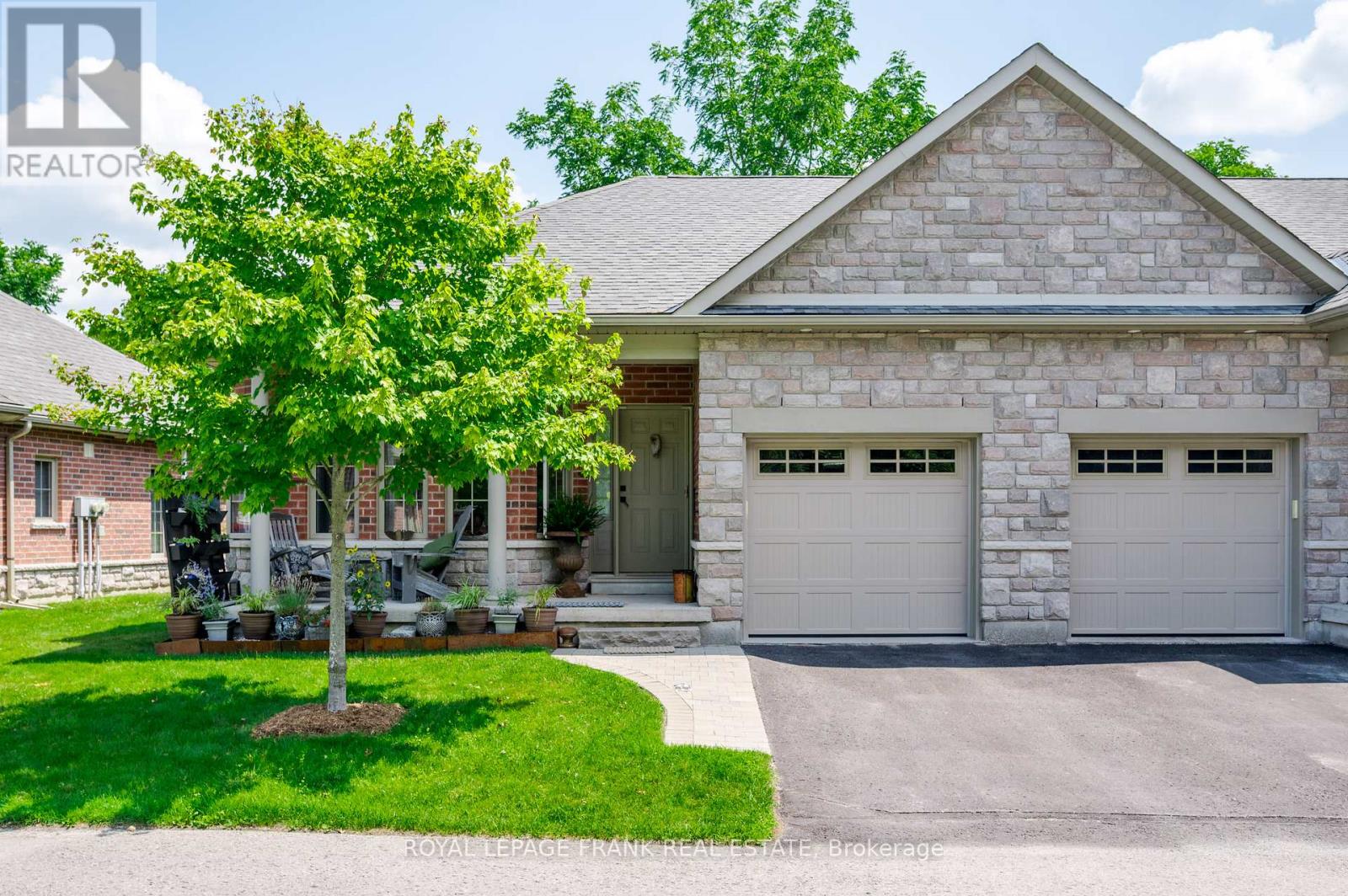 17 WINGETT WAY, selwyn, Ontario