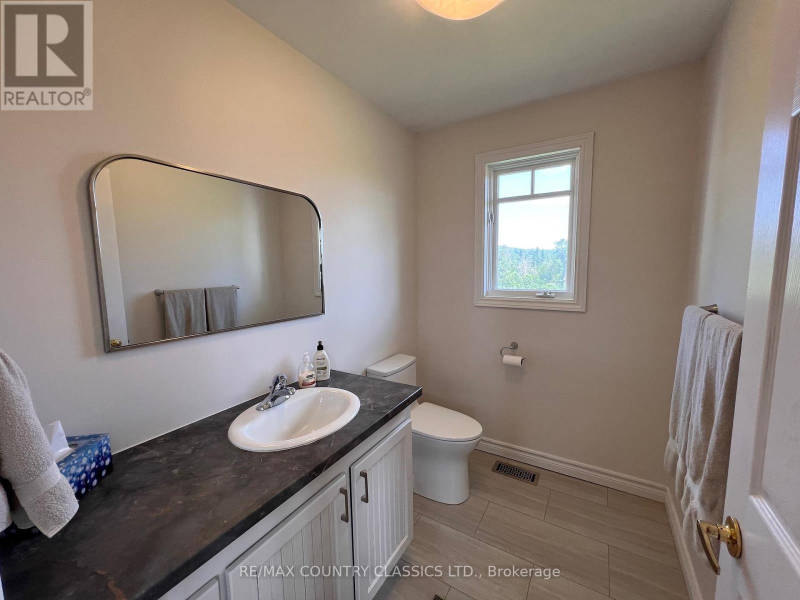 200 Hysert Road, Bancroft (Dungannon Ward), Ontario  K0L 1C0 - Photo 25 - X12313463