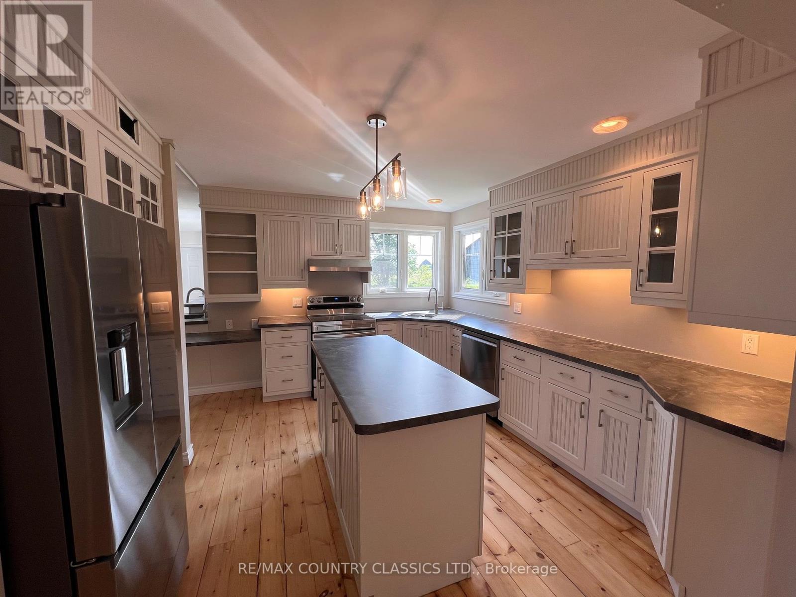 200 Hysert Road, Bancroft (Dungannon Ward), Ontario  K0L 1C0 - Photo 8 - X12313463