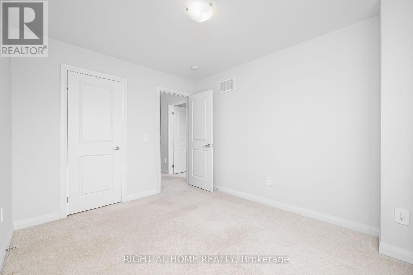 68 Corley Street, Kawartha Lakes (Lindsay), Ontario  K9V 6K2 - Photo 23 - X12313367