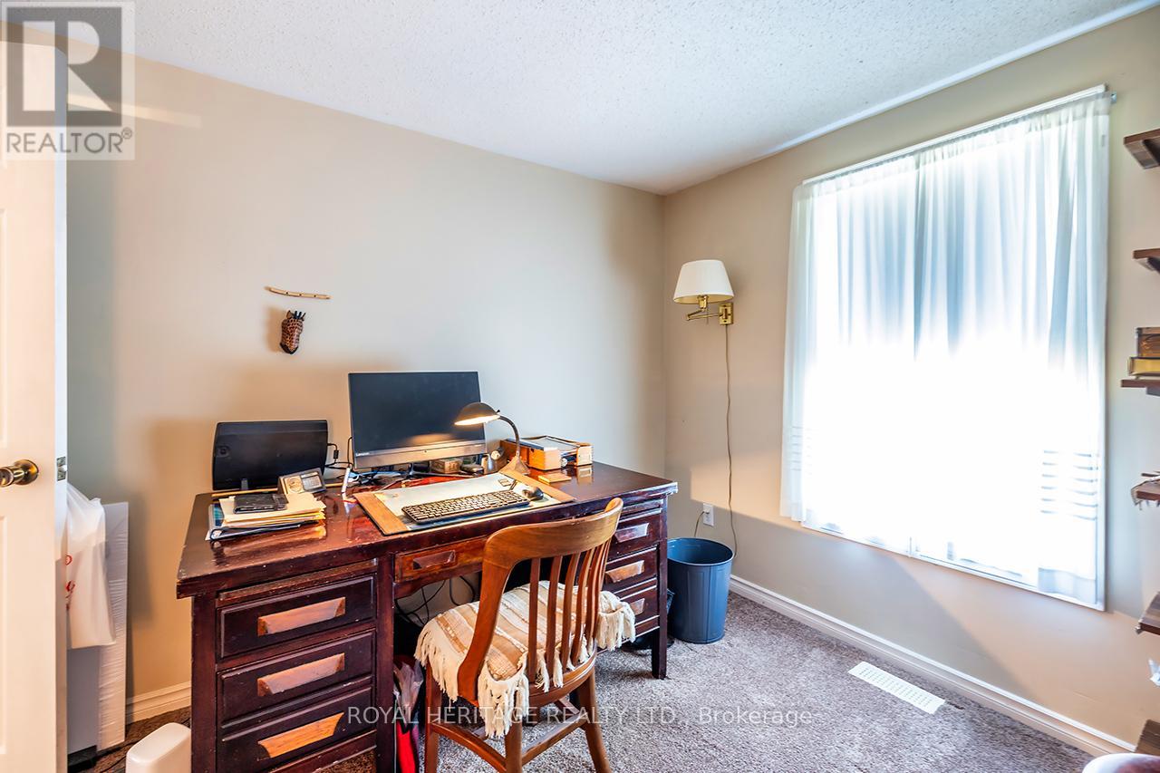 38 Bluffs Road E, Clarington (Newcastle), Ontario  L1B 1A3 - Photo 21 - E12313681