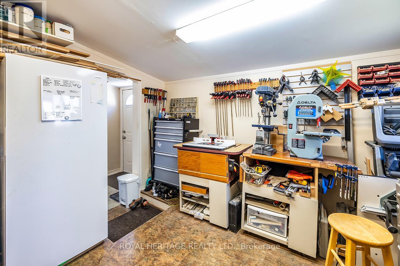 38 Bluffs Road E, Clarington (Newcastle), Ontario  L1B 1A3 - Photo 35 - E12313681
