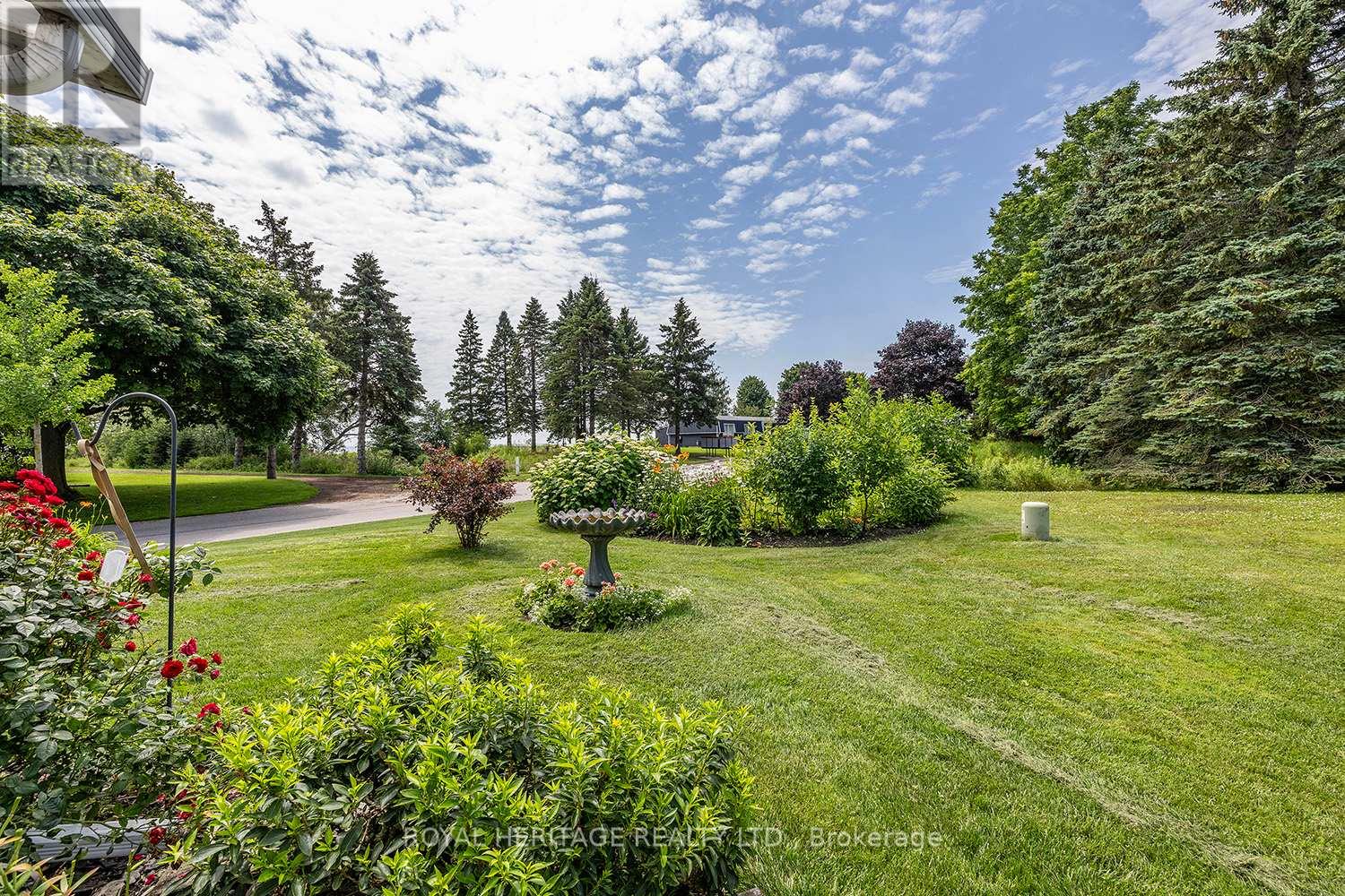 38 Bluffs Road E, Clarington (Newcastle), Ontario  L1B 1A3 - Photo 37 - E12313681