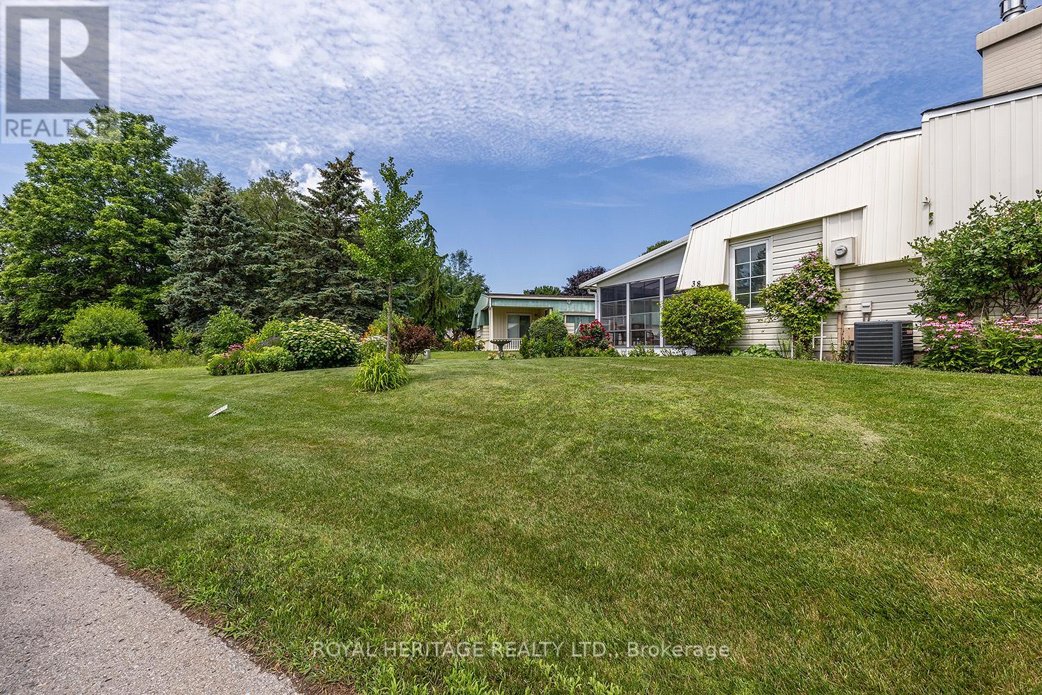 38 Bluffs Road E, Clarington (Newcastle), Ontario  L1B 1A3 - Photo 38 - E12313681