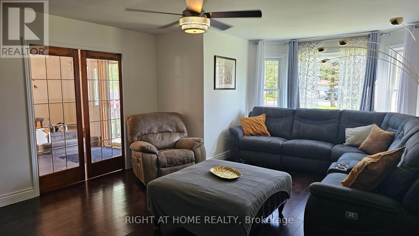 57 Walnut Street W, Kawartha Lakes (Omemee), Ontario  K0L 2W0 - Photo 13 - X12314142