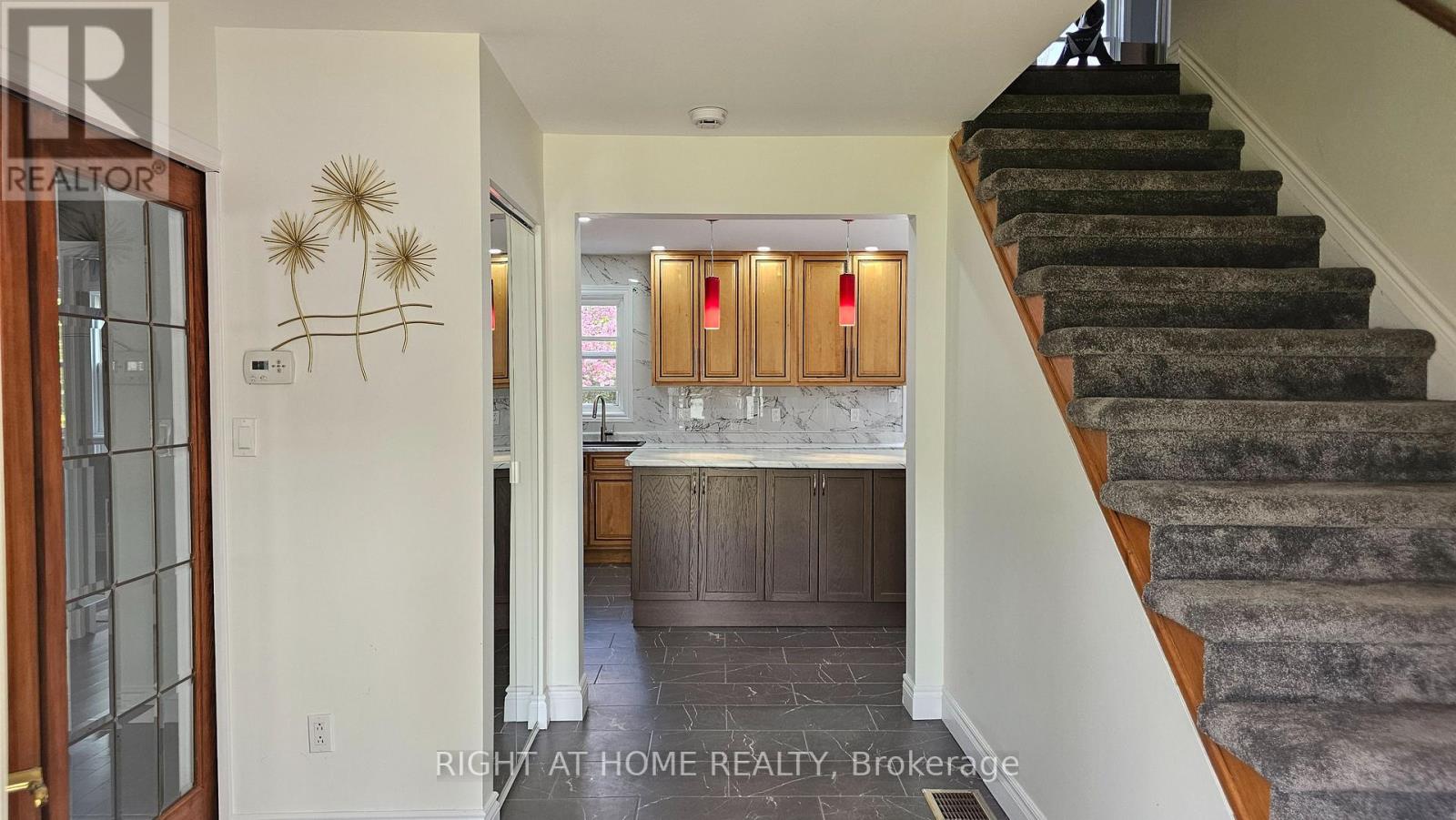 57 Walnut Street W, Kawartha Lakes (Omemee), Ontario  K0L 2W0 - Photo 2 - X12314142