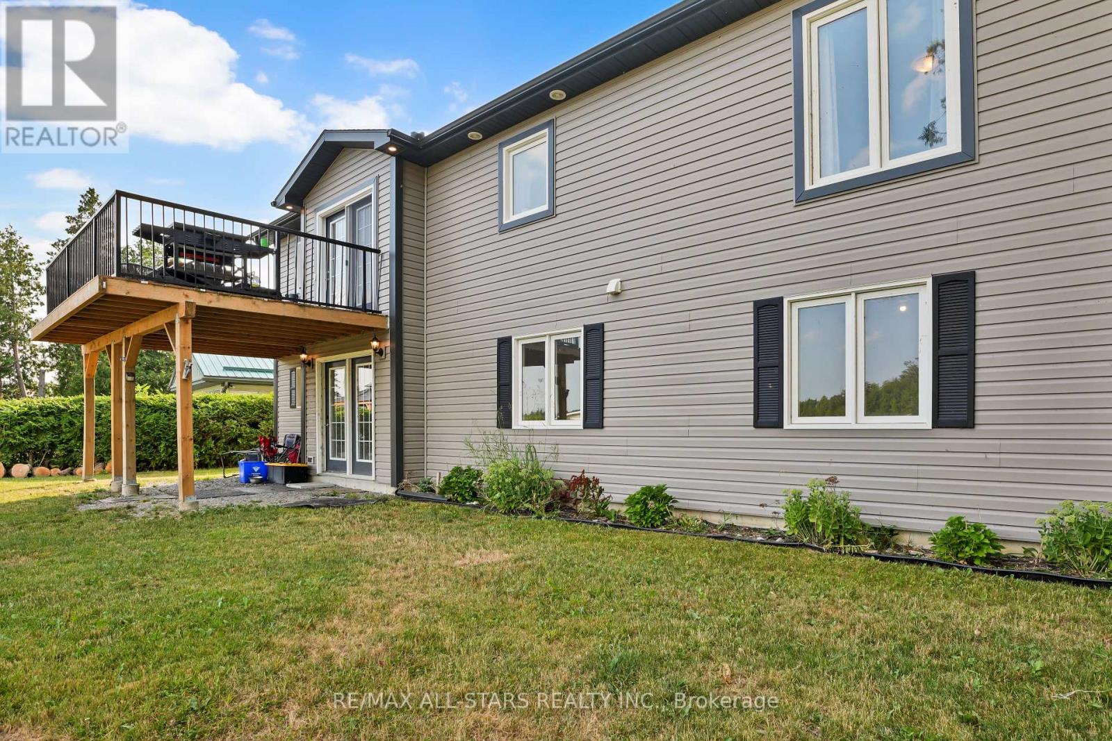 16 Kenver Street, Kawartha Lakes (Emily), Ontario  K0L 2W0 - Photo 31 - X12314638