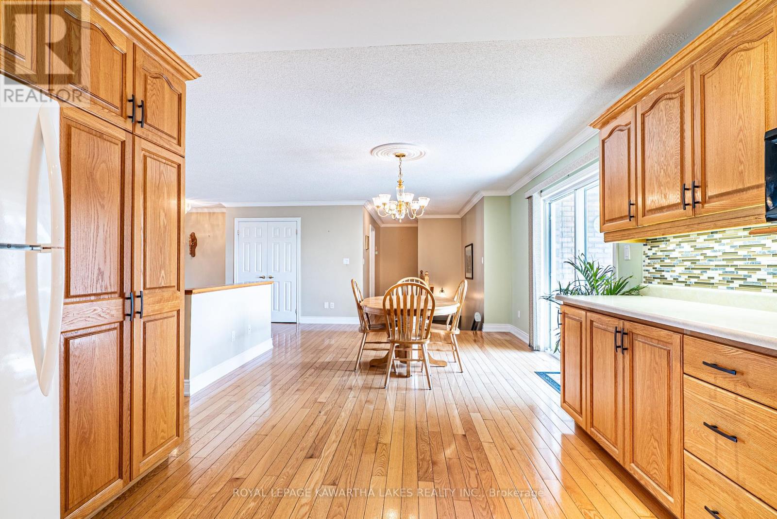 55 Eakins Court, Kawartha Lakes (Lindsay), Ontario  K9V 6J9 - Photo 17 - X12314738