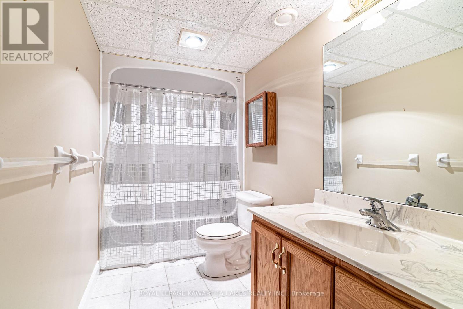 55 Eakins Court, Kawartha Lakes (Lindsay), Ontario  K9V 6J9 - Photo 31 - X12314738