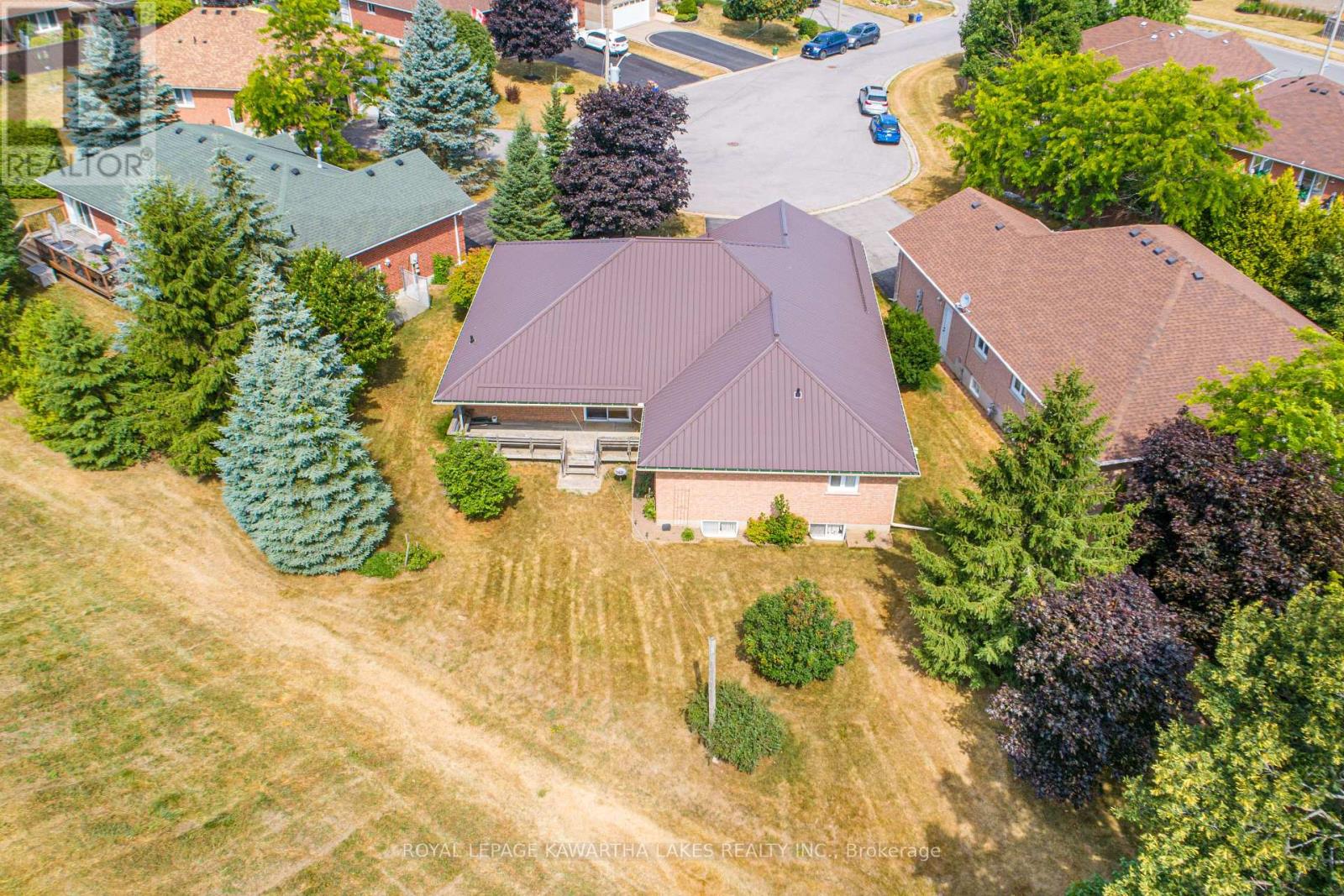55 Eakins Court, Kawartha Lakes (Lindsay), Ontario  K9V 6J9 - Photo 34 - X12314738