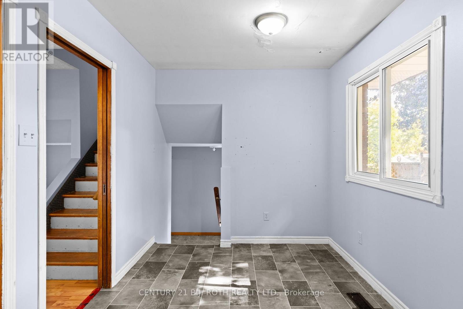 15 Cartier Court, Peterborough North (Central), Ontario  K9H 6S5 - Photo 14 - X12314720