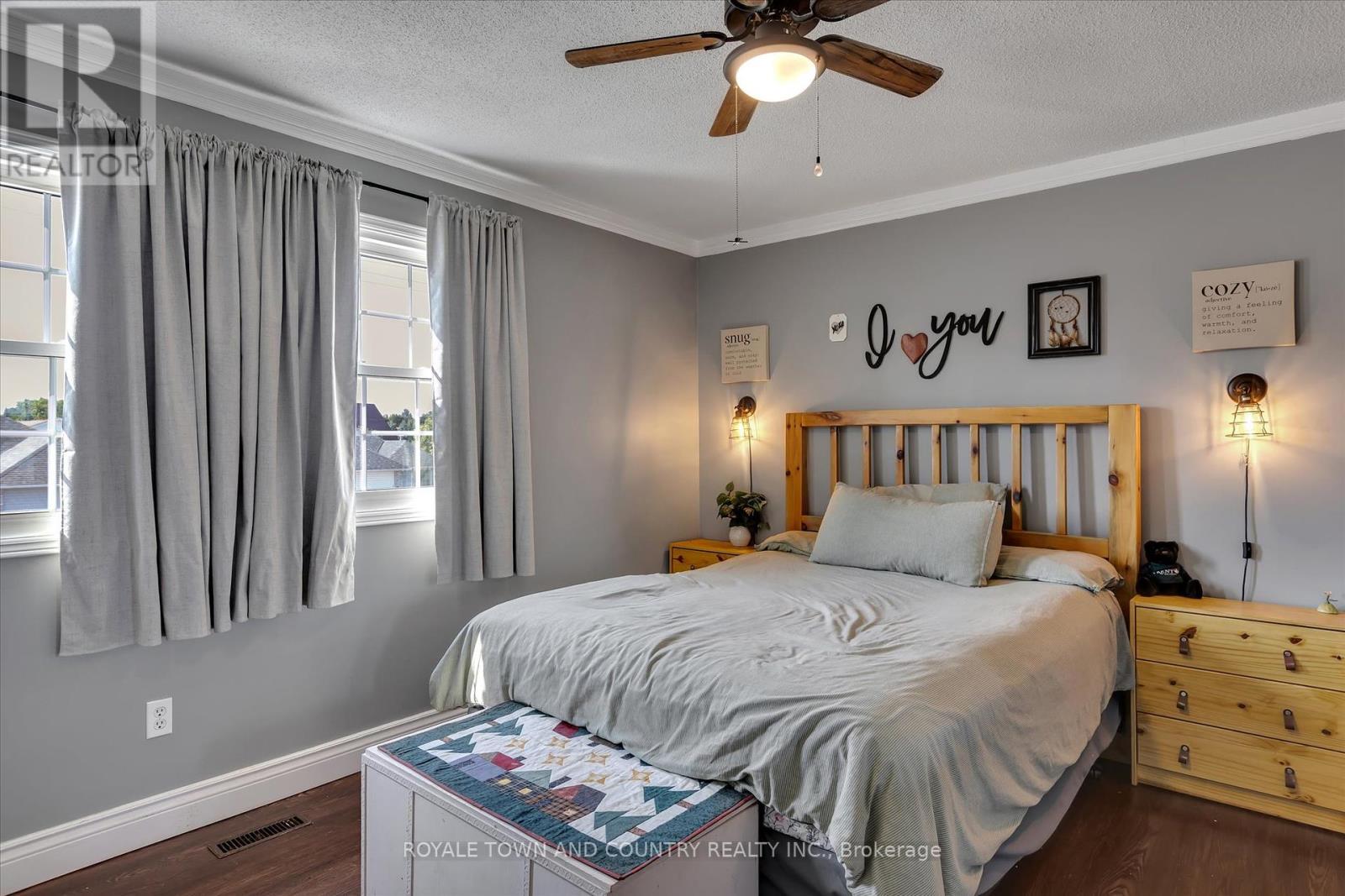 88 Eglington Street, Kawartha Lakes (Lindsay), Ontario  K9V 6B6 - Photo 19 - X12314890