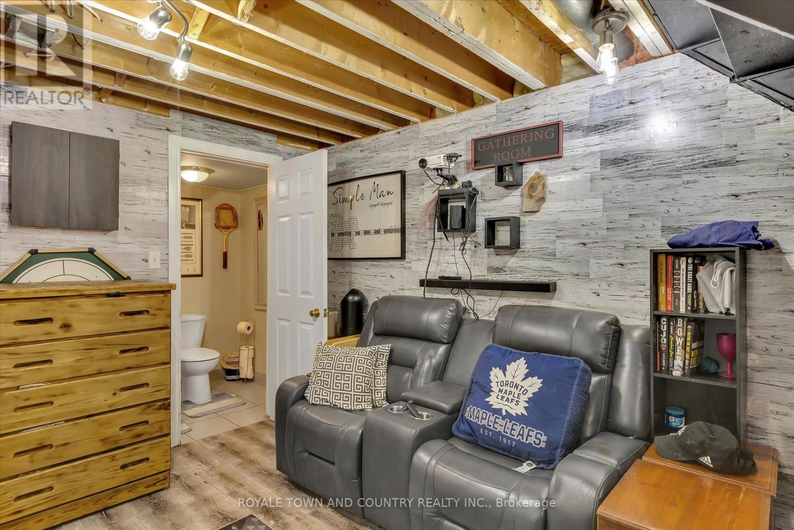 88 Eglington Street, Kawartha Lakes (Lindsay), Ontario  K9V 6B6 - Photo 29 - X12314890
