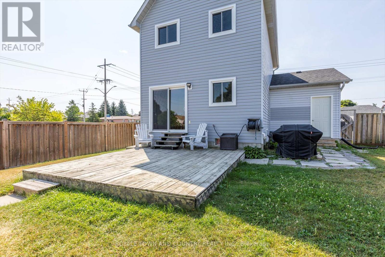 88 Eglington Street, Kawartha Lakes (Lindsay), Ontario  K9V 6B6 - Photo 32 - X12314890