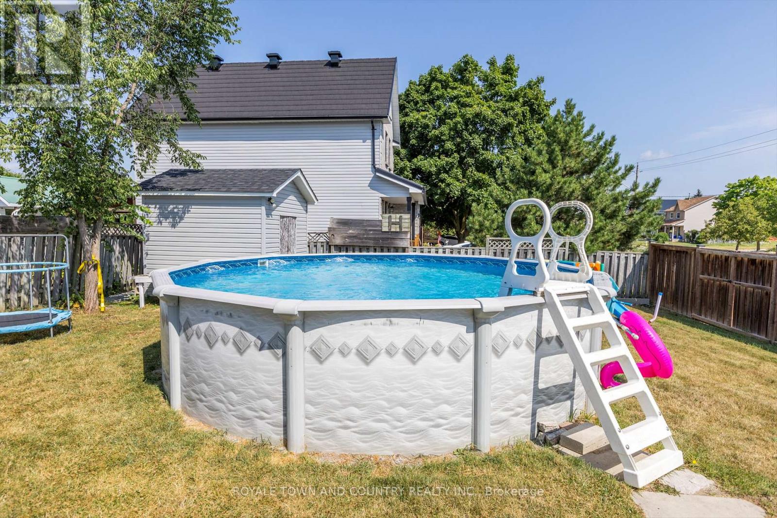 88 Eglington Street, Kawartha Lakes (Lindsay), Ontario  K9V 6B6 - Photo 34 - X12314890
