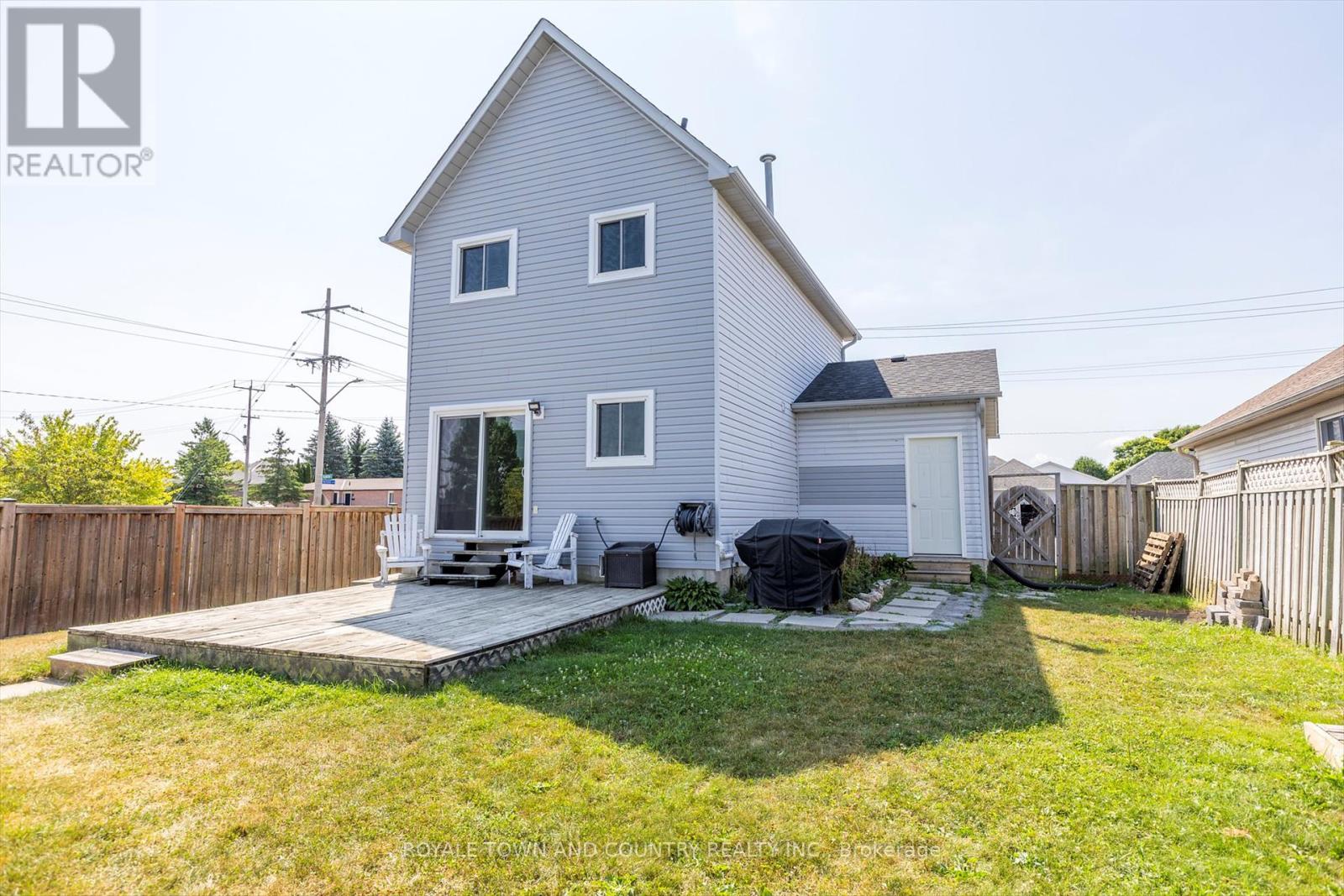 88 Eglington Street, Kawartha Lakes (Lindsay), Ontario  K9V 6B6 - Photo 35 - X12314890