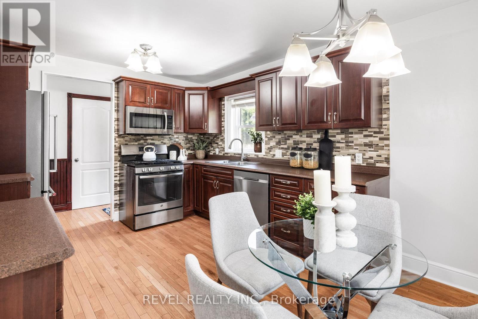 41 Francis Street, Kawartha Lakes (Lindsay), Ontario  K9V 3S2 - Photo 19 - X12314936