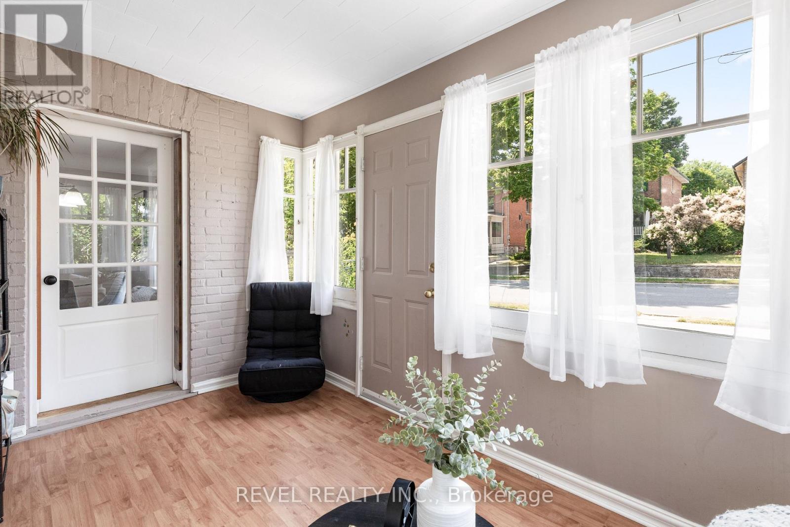 41 Francis Street, Kawartha Lakes (Lindsay), Ontario  K9V 3S2 - Photo 21 - X12314936