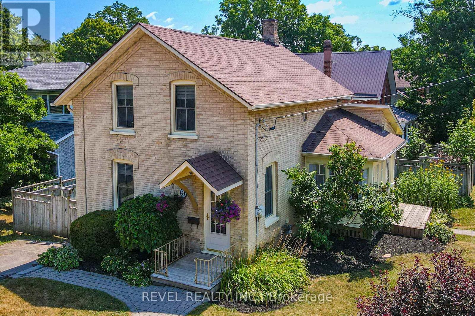41 Francis Street, Kawartha Lakes (Lindsay), Ontario  K9V 3S2 - Photo 4 - X12314936