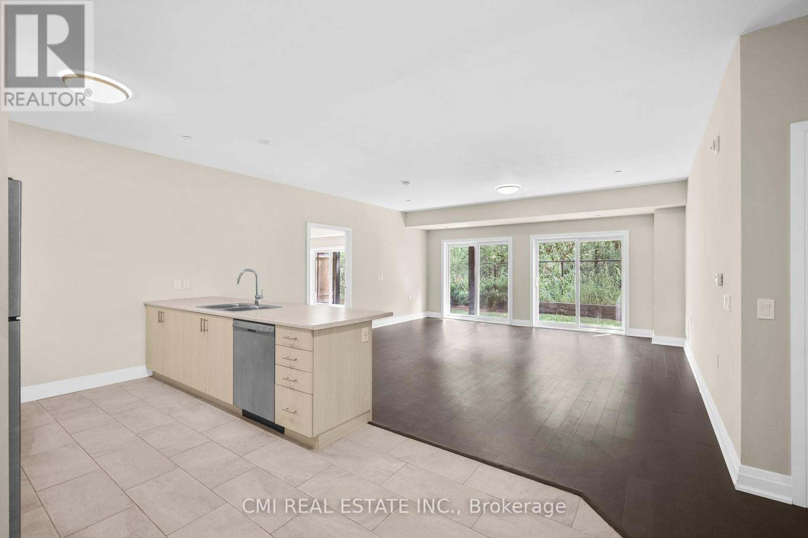 102 - 344 Florence Drive, Peterborough North (North), Ontario  K9J 0K4 - Photo 10 - X12314918