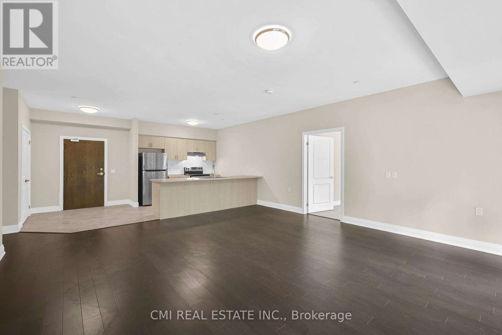 102 - 344 Florence Drive, Peterborough North (North), Ontario  K9J 0K4 - Photo 8 - X12314918