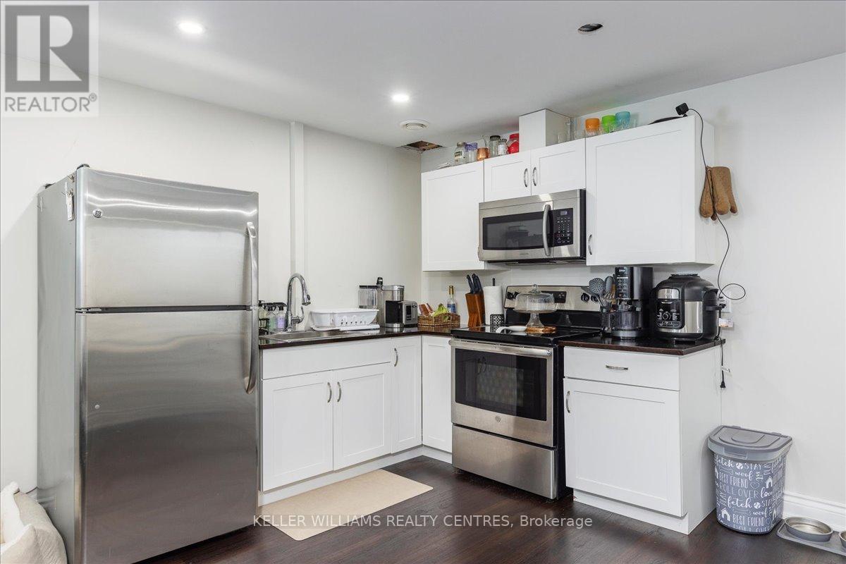 31 Durham Street E, Kawartha Lakes (Lindsay), Ontario  K9V 1W9 - Photo 20 - X12315373