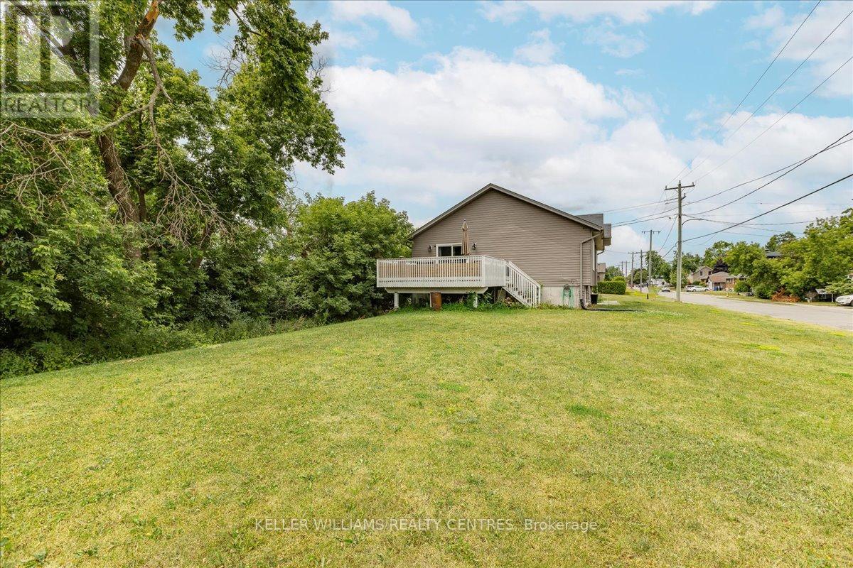 31 Durham Street E, Kawartha Lakes (Lindsay), Ontario  K9V 1W9 - Photo 27 - X12315373