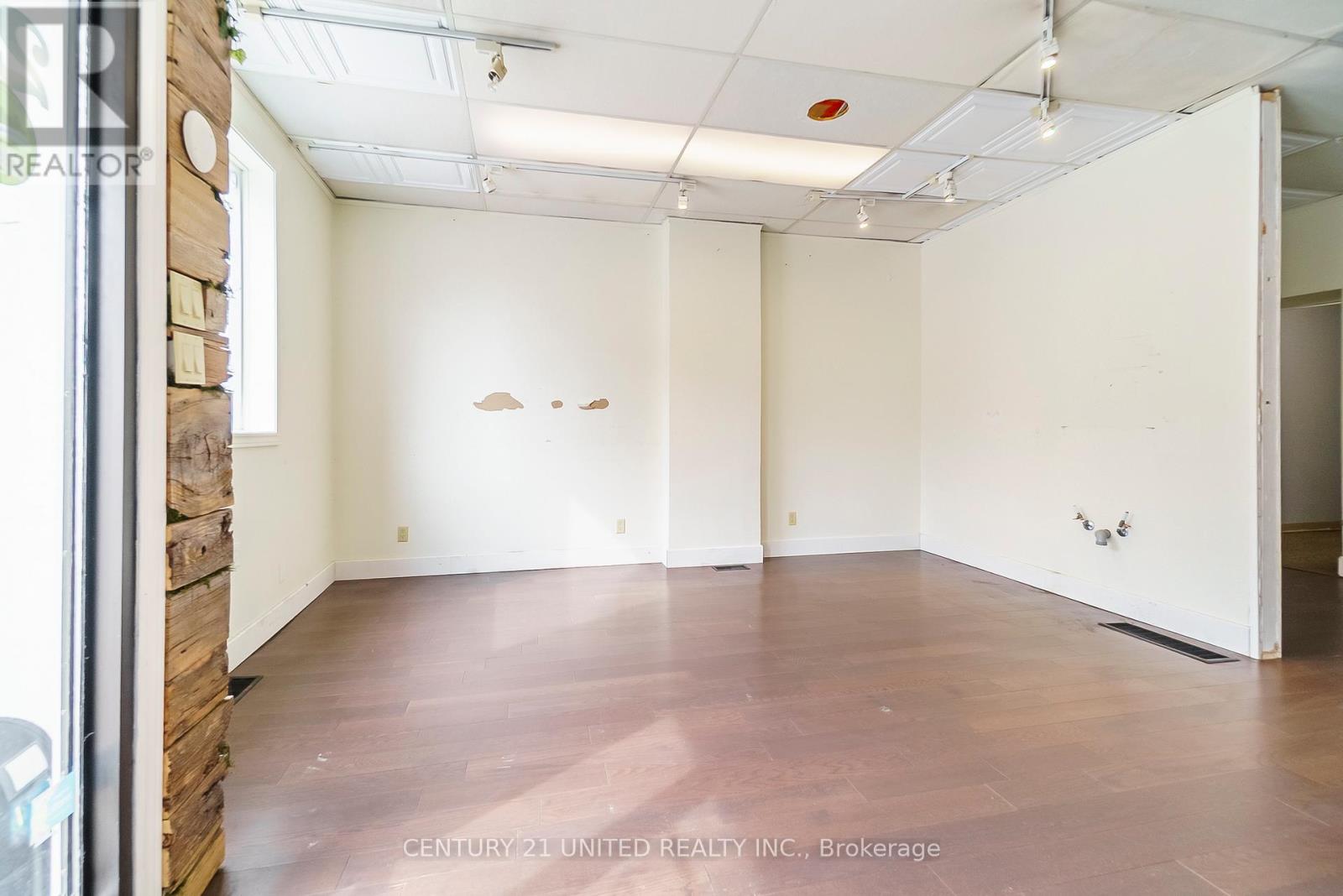 25 Queen Street, Selwyn, Ontario  K0L 2H0 - Photo 11 - X12315517