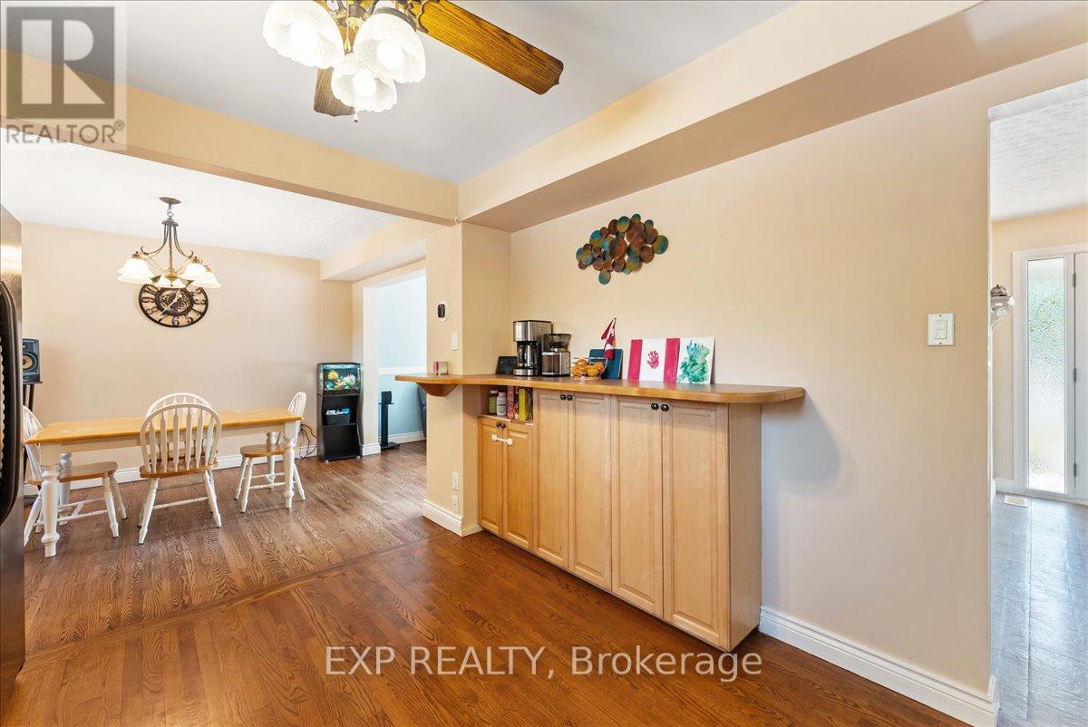 822 Foxe Street, Peterborough North (Central), Ontario  K9H 6Y7 - Photo 15 - X12315557