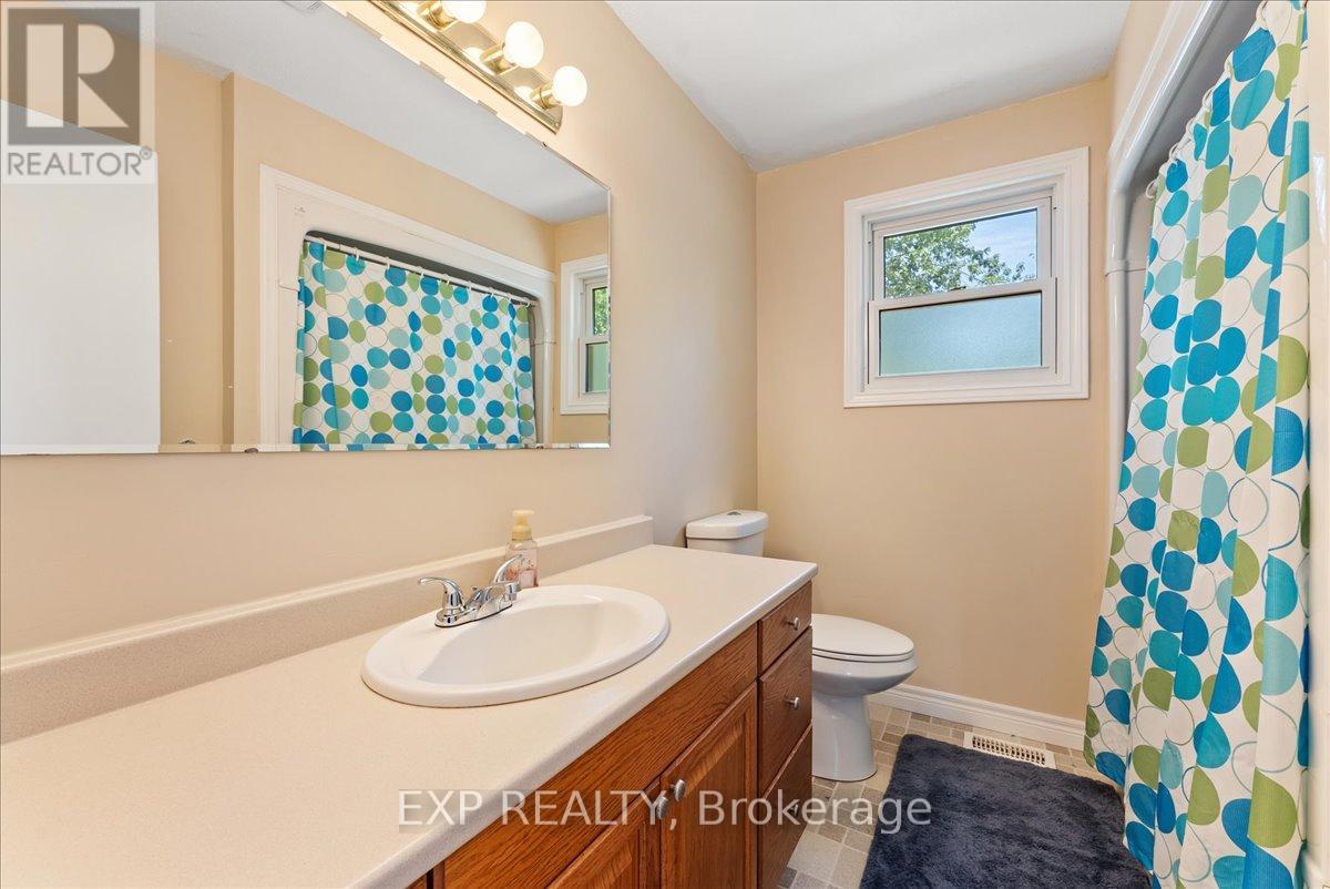 822 Foxe Street, Peterborough North (Central), Ontario  K9H 6Y7 - Photo 31 - X12315557