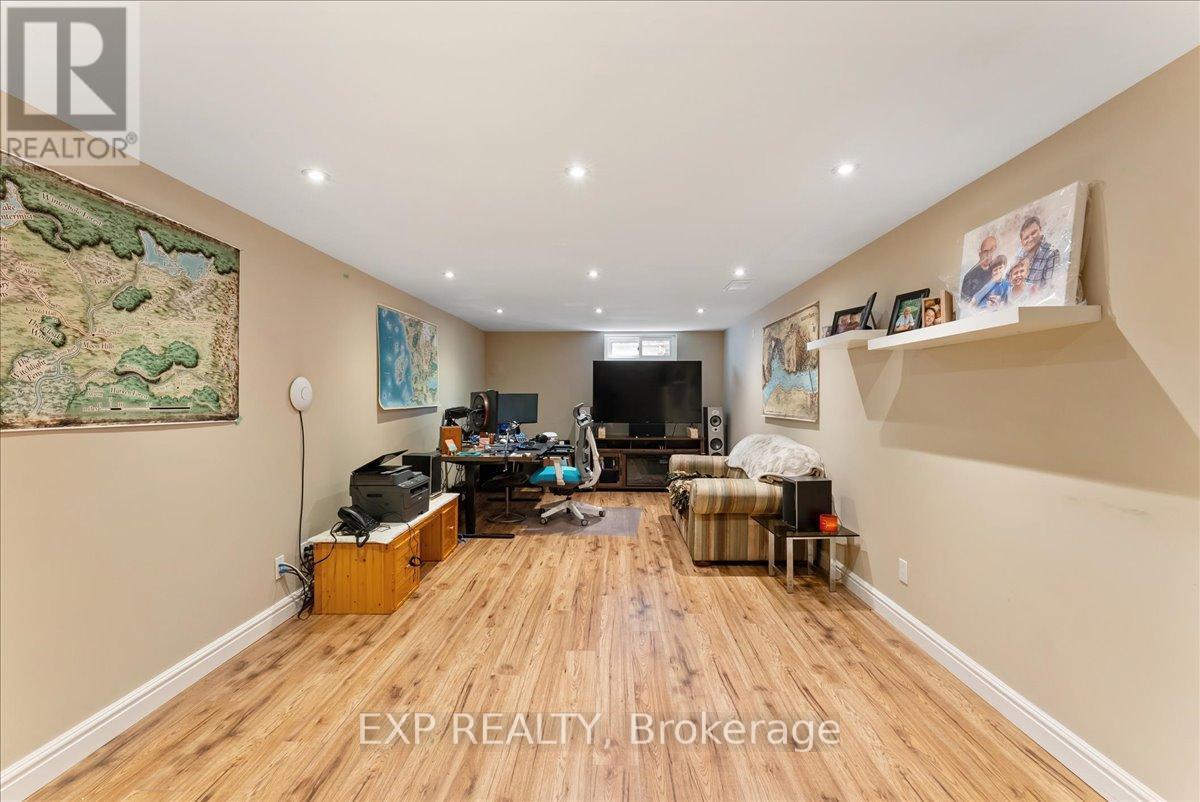 822 Foxe Street, Peterborough North (Central), Ontario  K9H 6Y7 - Photo 33 - X12315557