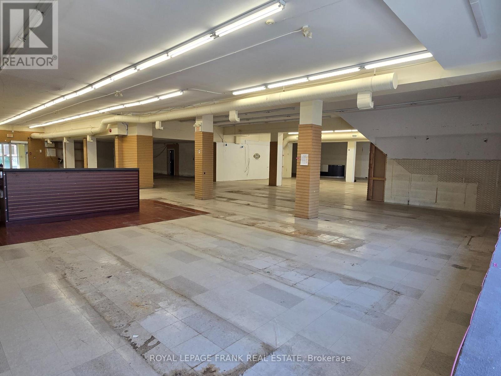B - 15 King Avenue W, Clarington (Newcastle), Ontario  L1B 1K9 - Photo 2 - E12316018