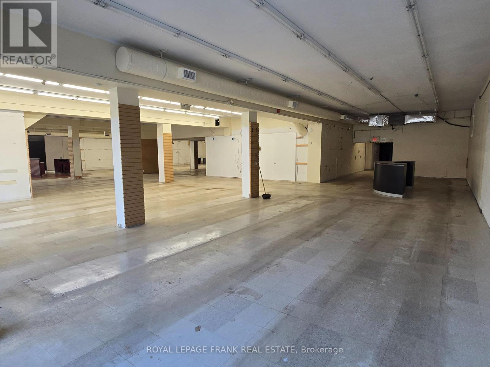 B - 15 King Avenue W, Clarington (Newcastle), Ontario  L1B 1K9 - Photo 4 - E12316018