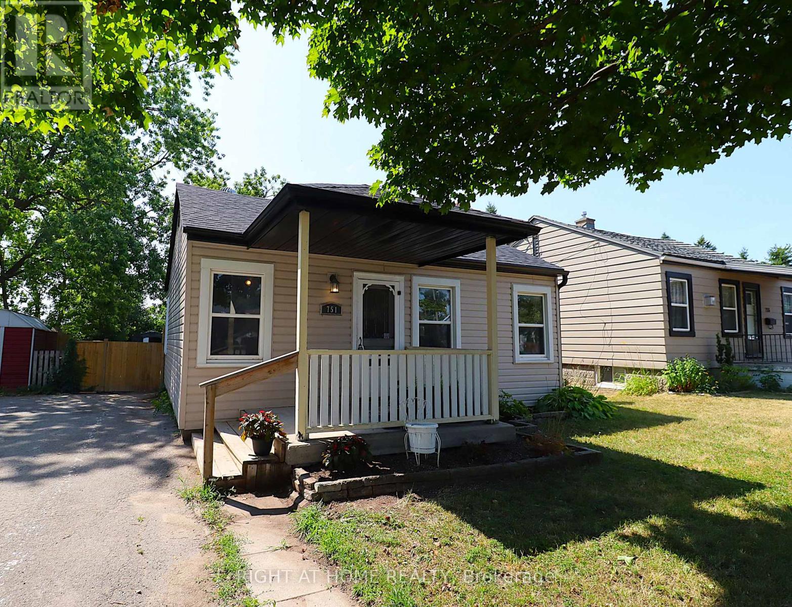 751 St Mary's Street, Peterborough Central (South), Ontario  K9J 4H1 - Photo 2 - X12316015