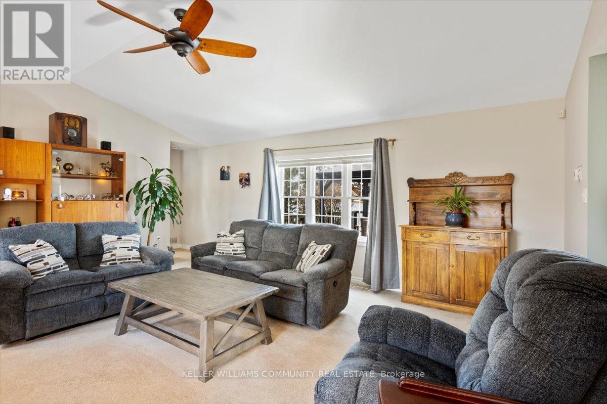 97 Kenedon Drive, Kawartha Lakes (Emily), Ontario  K0L 2W0 - Photo 19 - X12316322