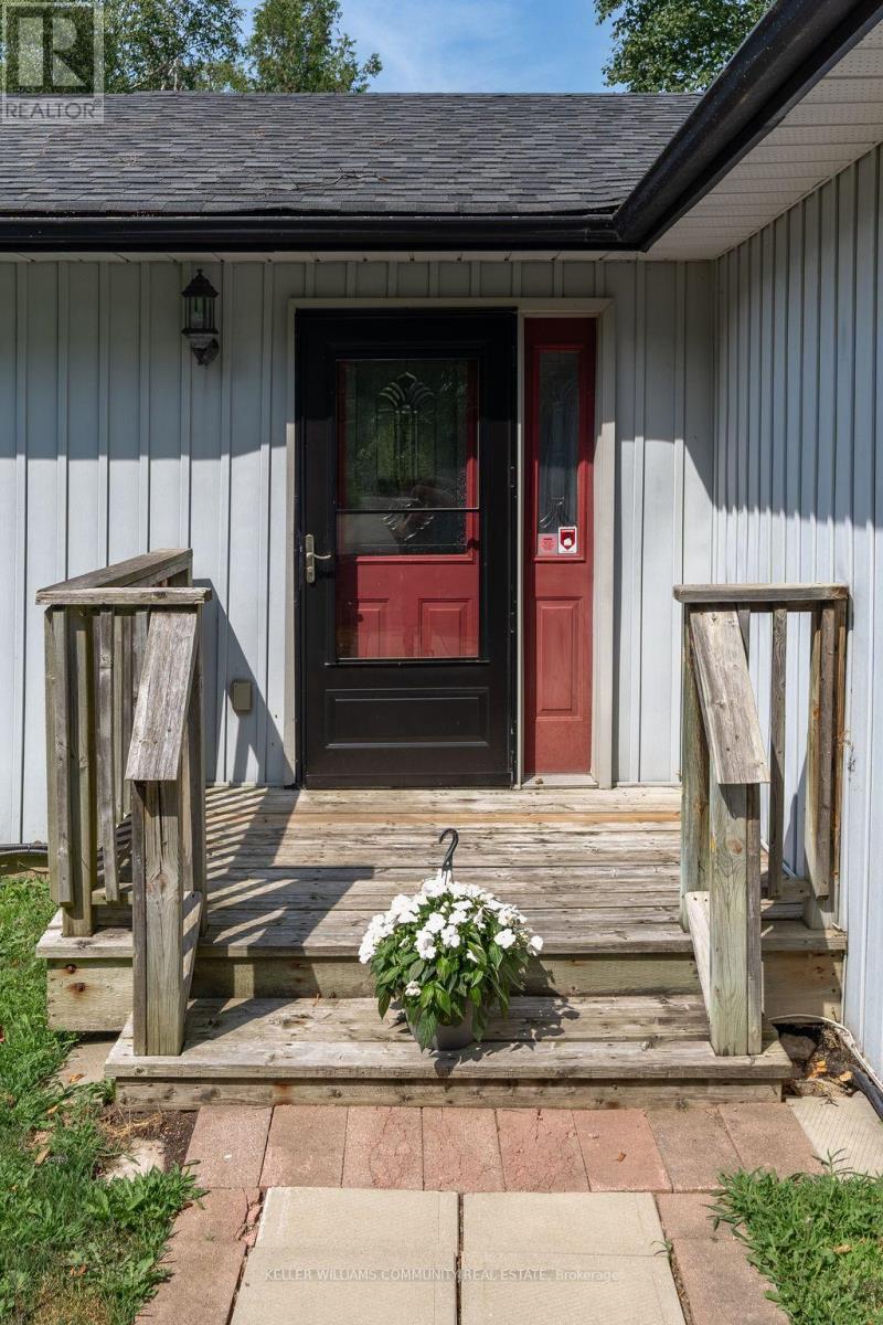 97 Kenedon Drive, Kawartha Lakes (Emily), Ontario  K0L 2W0 - Photo 4 - X12316322