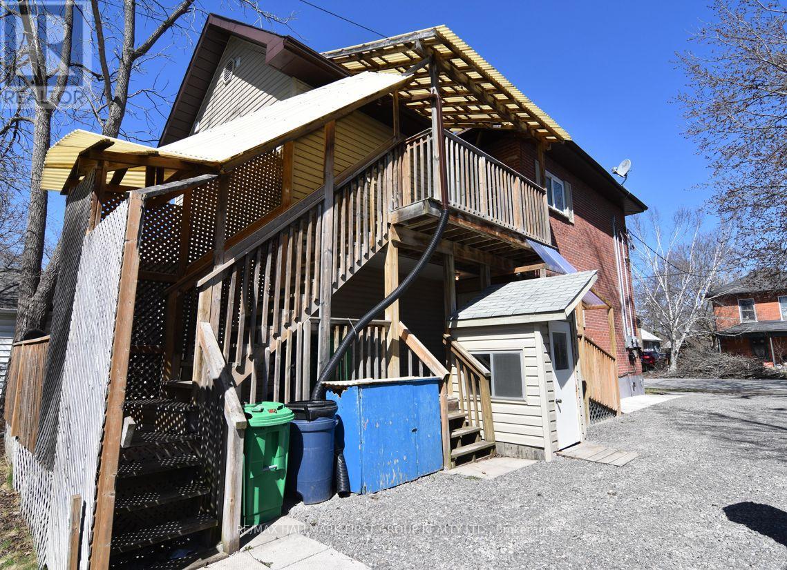 Upper - 509 Parnell Street, Peterborough Central (South), Ontario  K9J 4J3 - Photo 2 - X12316384