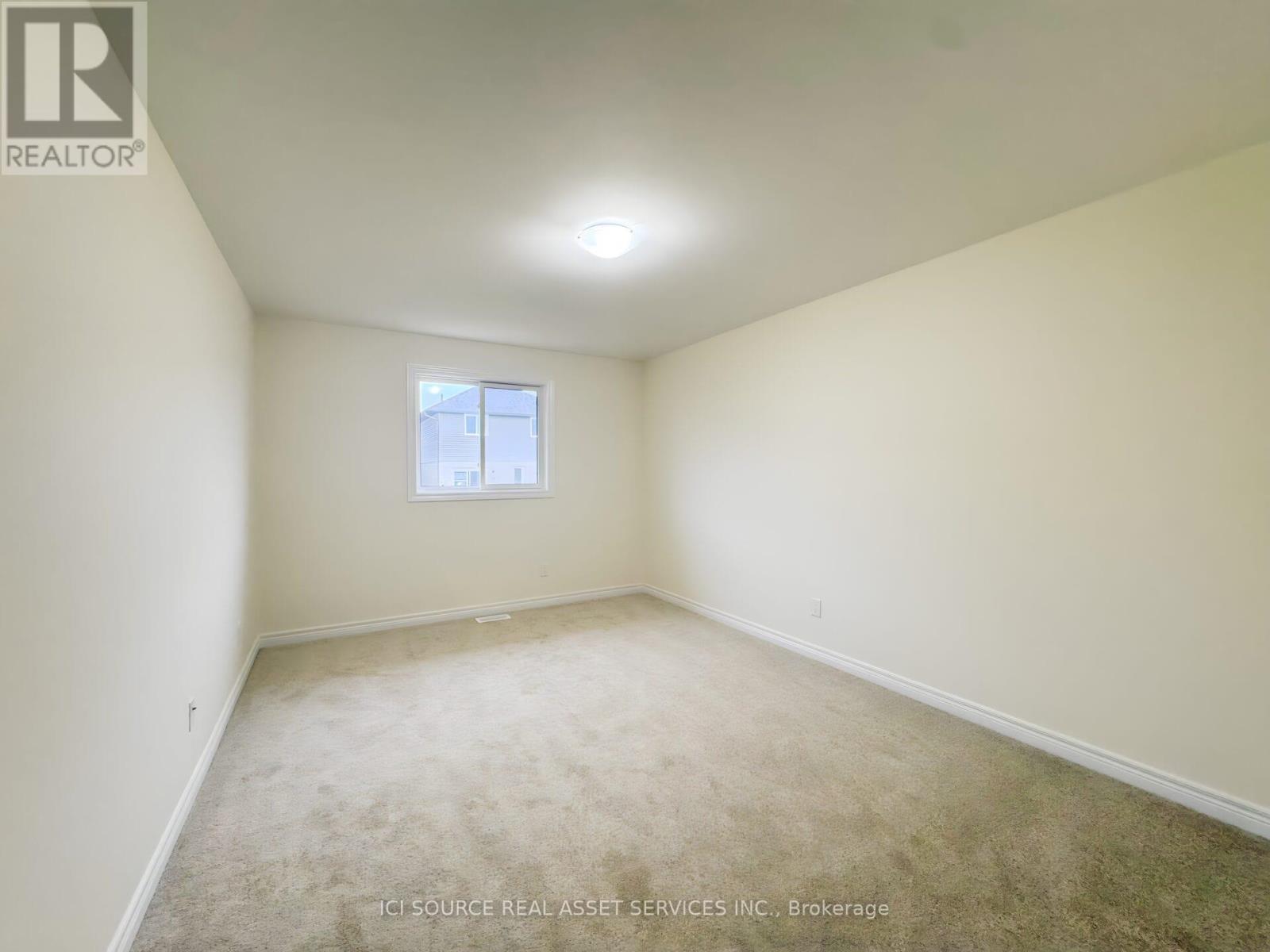 228 O'neil Street, Peterborough North (North), Ontario  K9K 0H1 - Photo 14 - X12316605