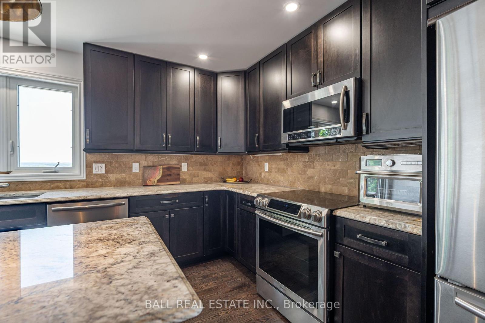 84 Milroy Drive, Peterborough North (South), Ontario  K9H 7T2 - Photo 17 - X12316659